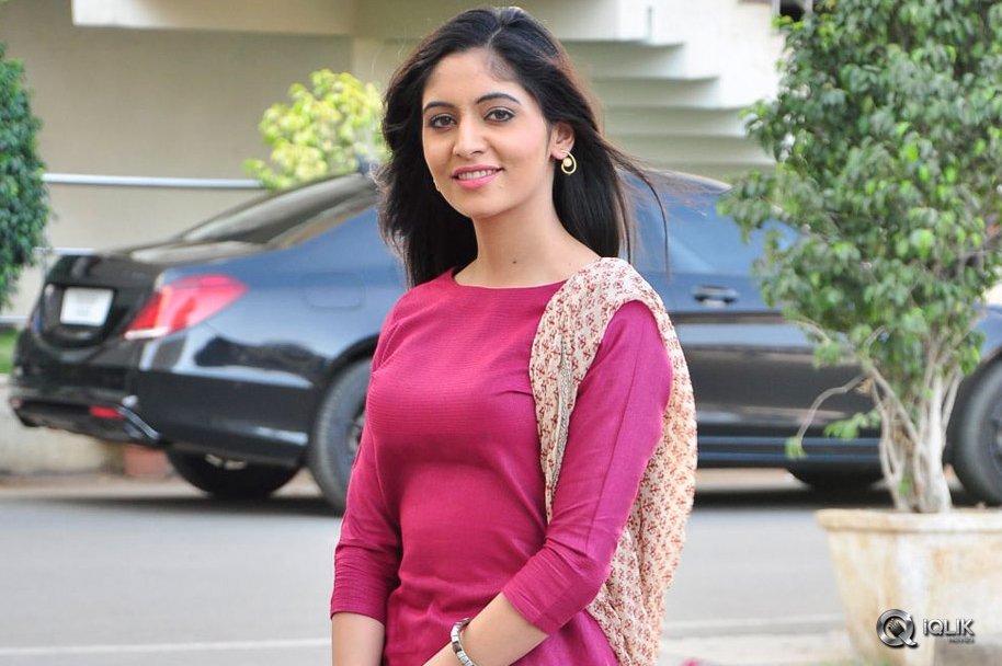 Zaheera-Khan-at-Padesave-Movie-Promotions